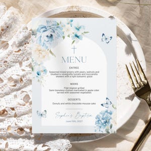 Menú de Bautismo con Flores Azules / Menú de Celebración Floral y Mariposas Boho EDITABLE e Imprimible / Confirmación, Primera Comunión