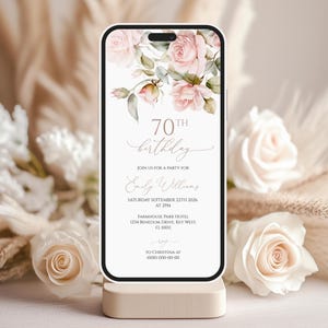 Invitación digital de cumpleaños para mujer / Plantilla floral editable en rosa ruborizado / Acuarela rosa suave / Invitación electrónica por mensaje de texto móvil