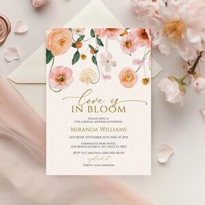 Love is in Bloom Pfirsich & Blush Blumen Brautparty-Einladung | EDITIERBARE Vorlage | Mohnblumen Brunch-Einladen | Boho Blumen Karte