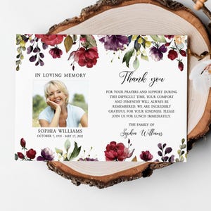 La Bourgogne fleurit la carte de remerciements pour funérailles | Modèle photo MODIFIABLE | Cartes imprimables de célébration de la vie | Service commémoratif de la rose de Marsala
