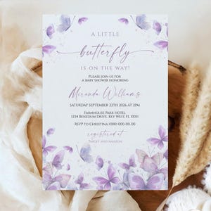 Elegant Ein Kleiner Schmetterling Ist Auf Dem Weg Babyparty-Einladung | EDITIERBARE Vorlage | Druckbare Natur Baby Sprinkle Invite | Lila Blush