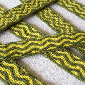 Tablet woven wool trim. Viking reenactment, medieval historical braid. Green and yellow. image 4