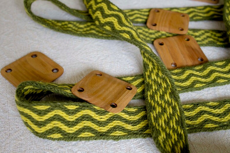 Tablet woven wool trim. Viking reenactment, medieval historical braid. Green and yellow. image 5