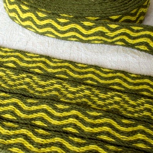 Tablet woven wool trim. Viking reenactment, medieval historical braid. Green and yellow. image 1