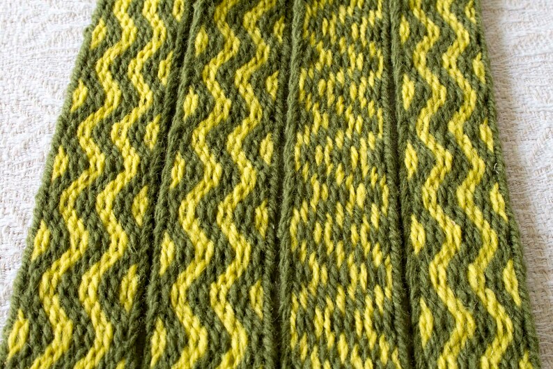 Tablet woven wool trim. Viking reenactment, medieval historical braid. Green and yellow. image 2