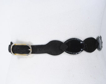 1970s 27"-28" Black skinny suede leather belt for women with gold buckle