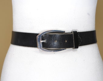 Vintage Black Leather Belt With Silver Buckle, Classic  display picture 2