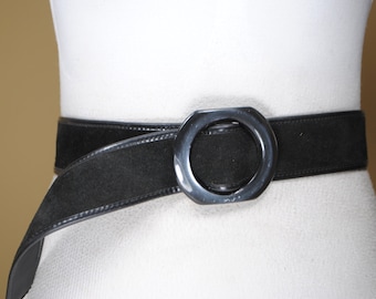 Black wide suede belt with round buckle