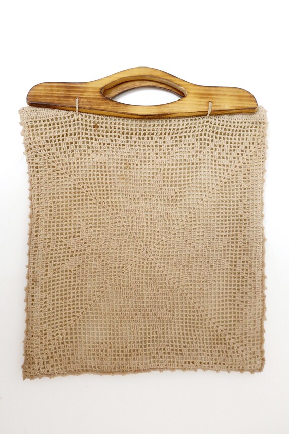 1960s beige crochet hand bag for women with woode… - image 5