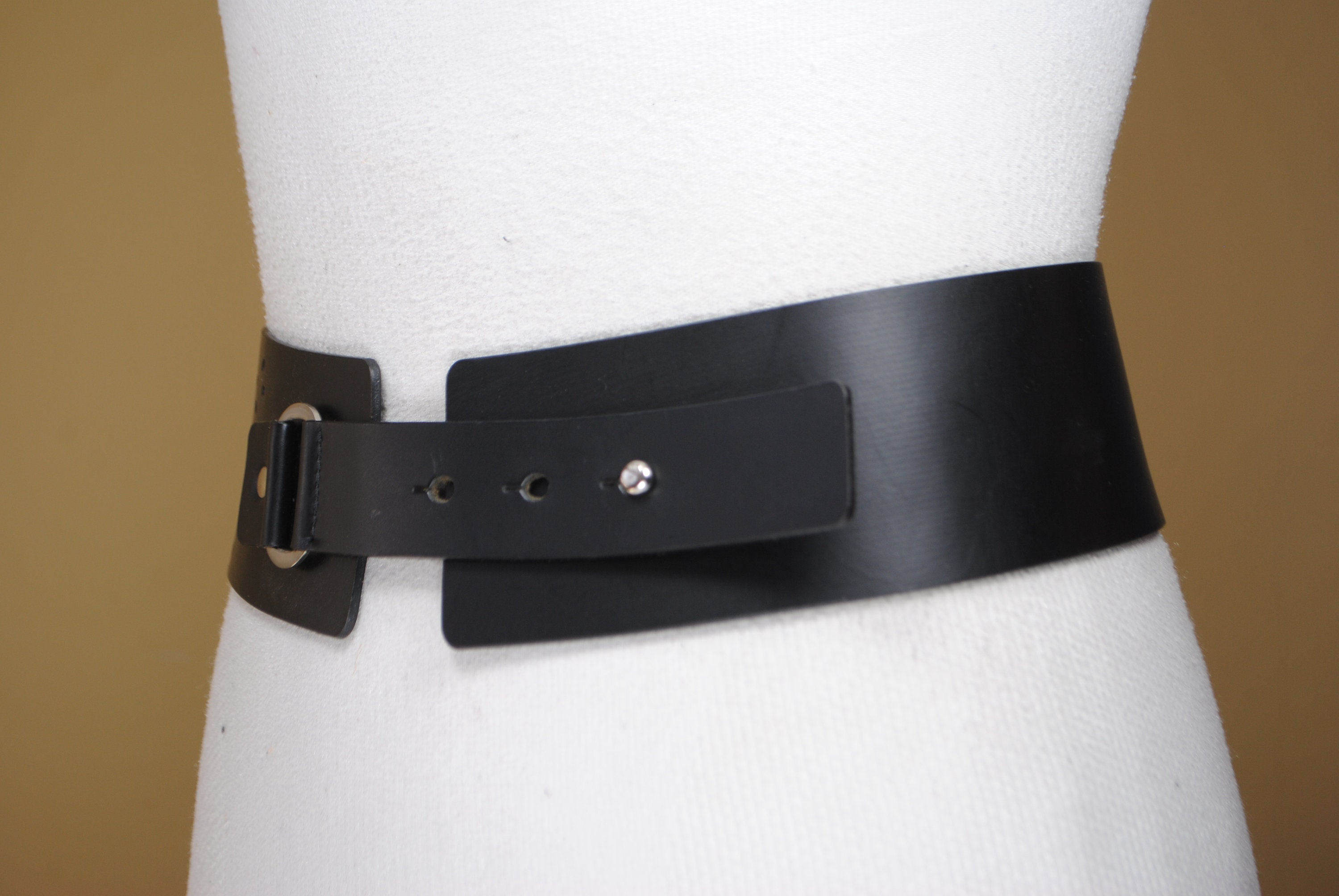 classic and elegant metal buckle ADJUSTABLE corset Belt in Black Wide Elastic Belts For Women Plus Size 4X Wide Black Waist  main image 4