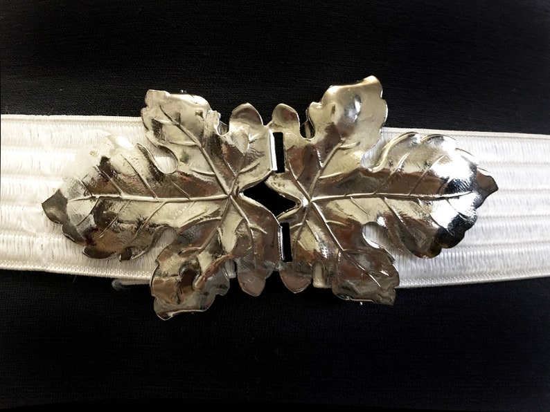 White elastic belt women with Silver maple leaf buckle