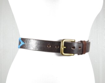 Vintage Brown Leather Belt: Handcrafted Blue Geometric  display picture 1