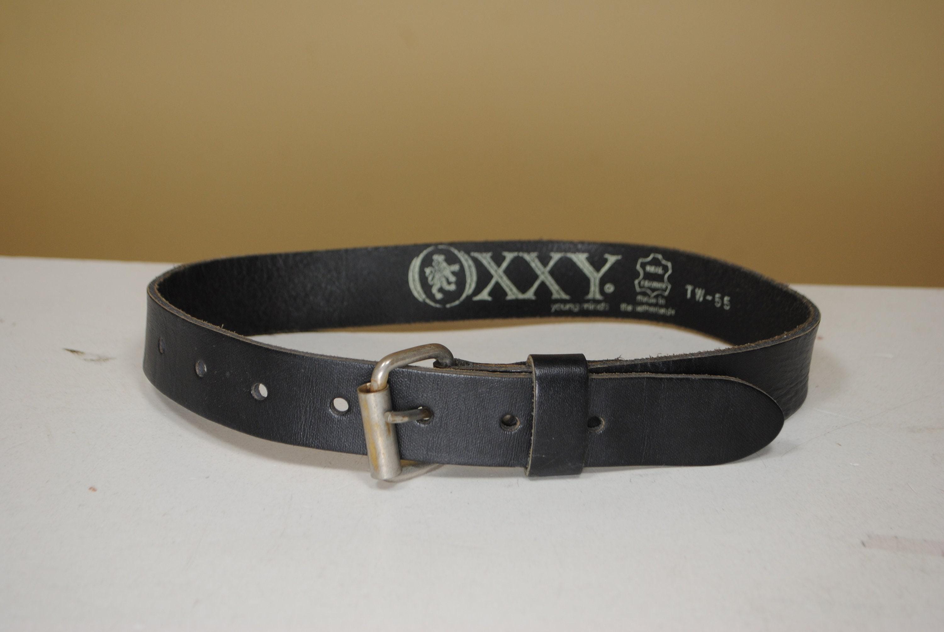 Black Leather Belt With Silver Buckle - XS/S - Vintage - Etsy display picture 1