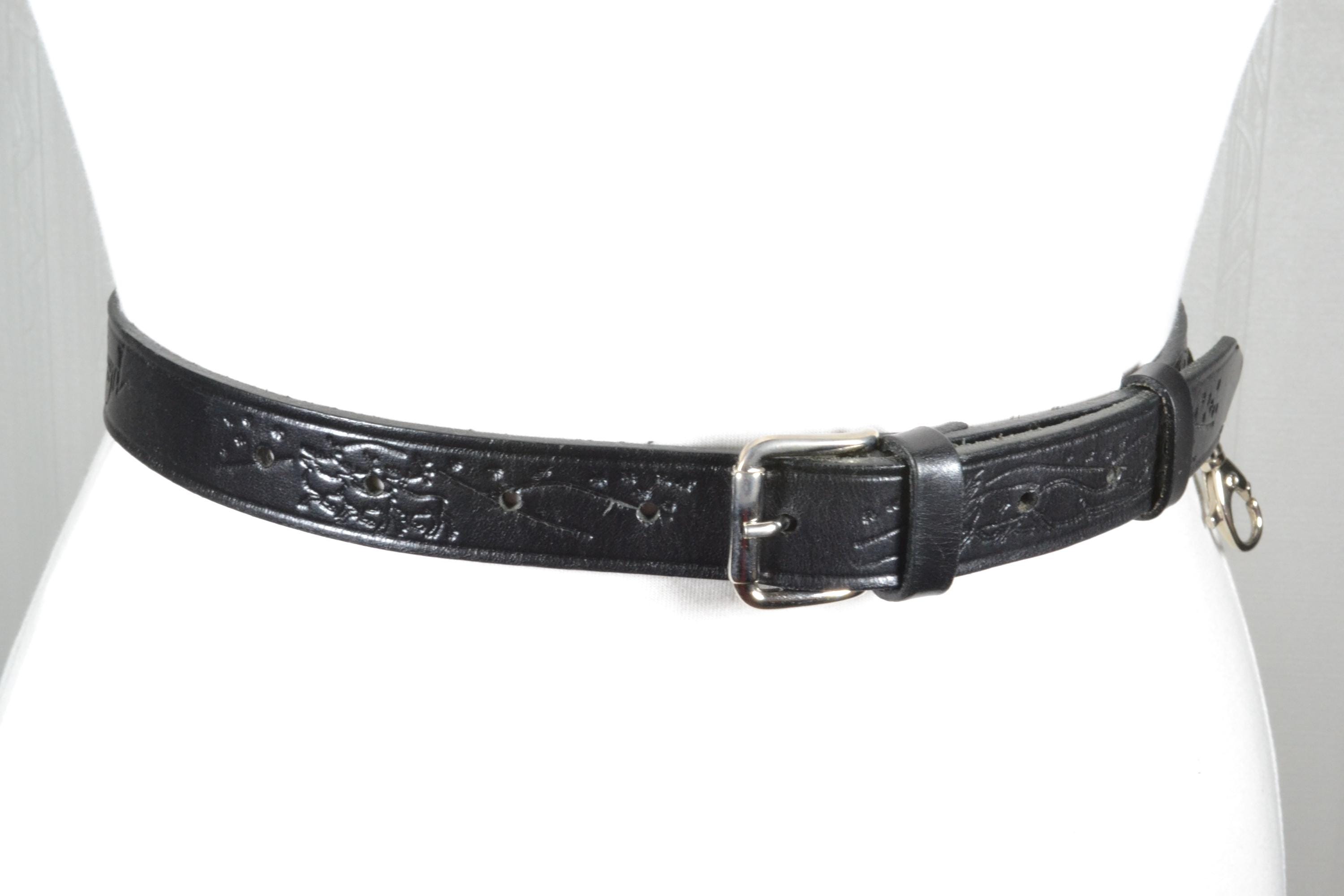 Genuine Leather Black Tooled Western Style Thin Belt Unisex Vintage 90s Wythe New York Western Tooled Leather Belt - Black | Casual  main image 3