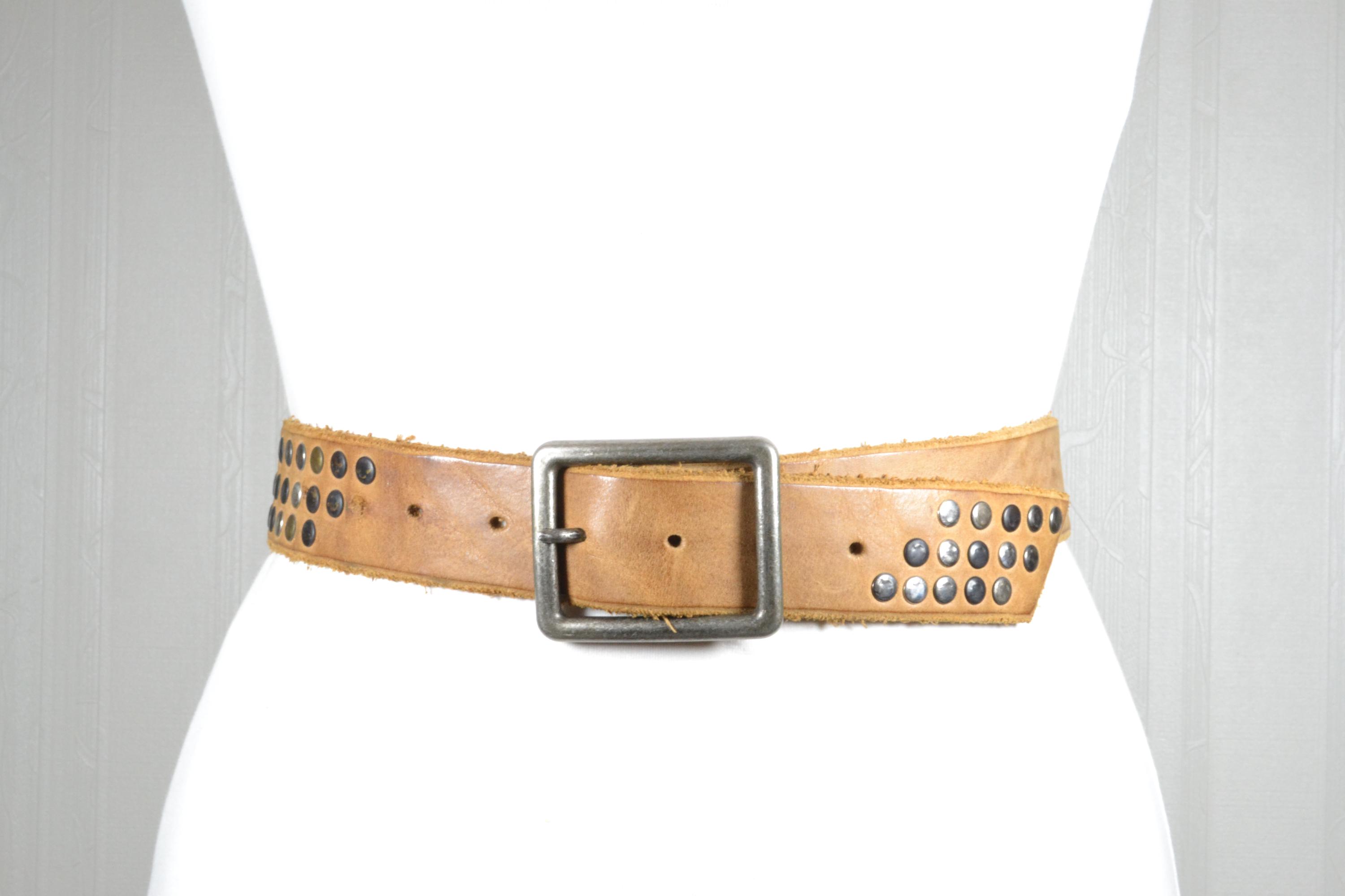 Vintage Brown and Cream Leather Belt with Studded Accent Studded Vintage Leather Belt - AMSHRTG – AMSTERDAM HERITAGE main image 2