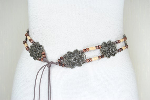 Bohemian Beaded Belt: Handmade Floral Metal Accent Waist  display picture 3
