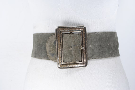 1970s 26''-31'' wide gray suede leather belt with… - image 6