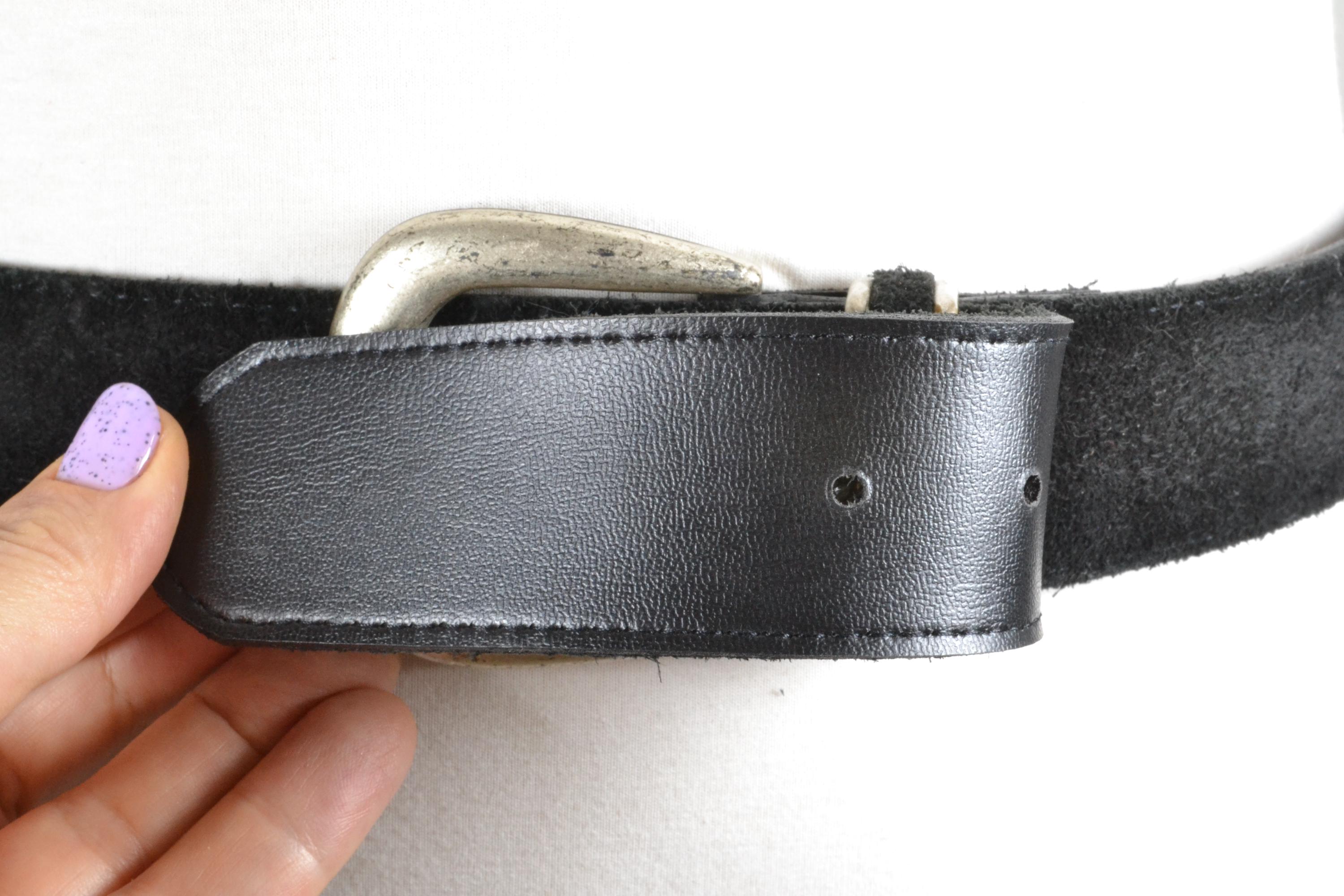 Vintage Black Suede Belt: Silver Buckle Flower Accent, Retro  display picture 2