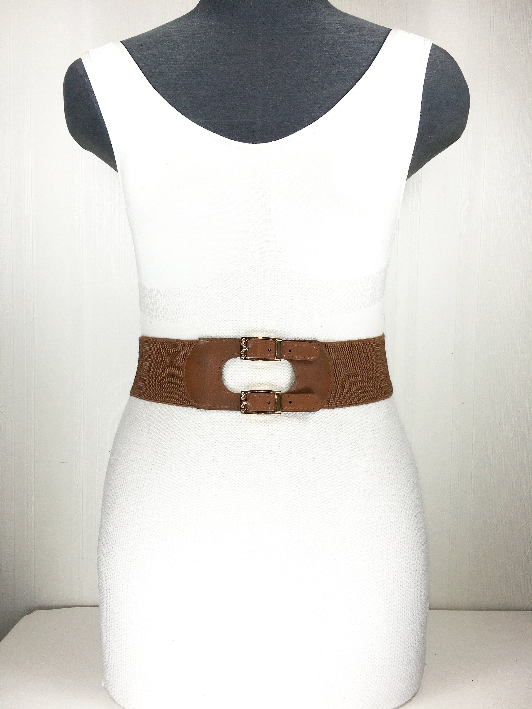 brown elastic belt