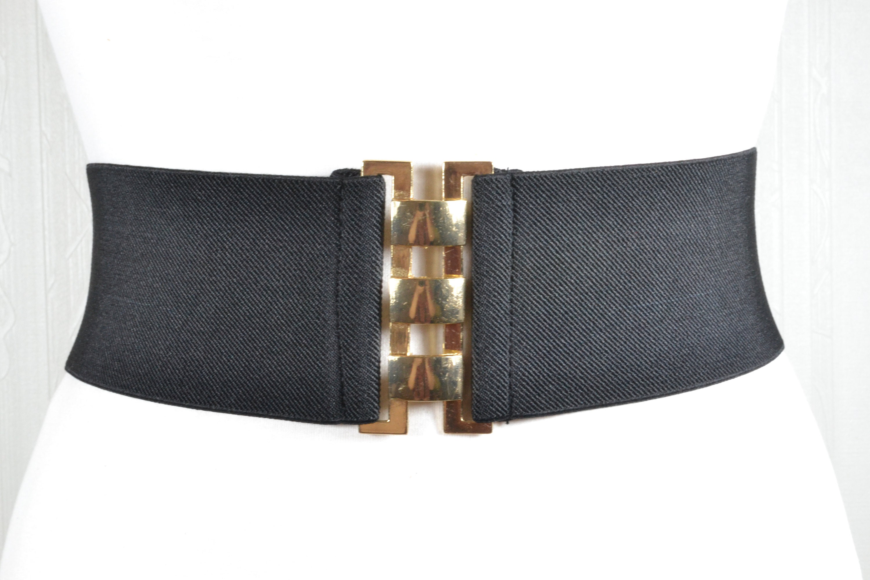 Black Wide Elastic Waist Belt: Vintage 80s Style - Etsy display picture 1