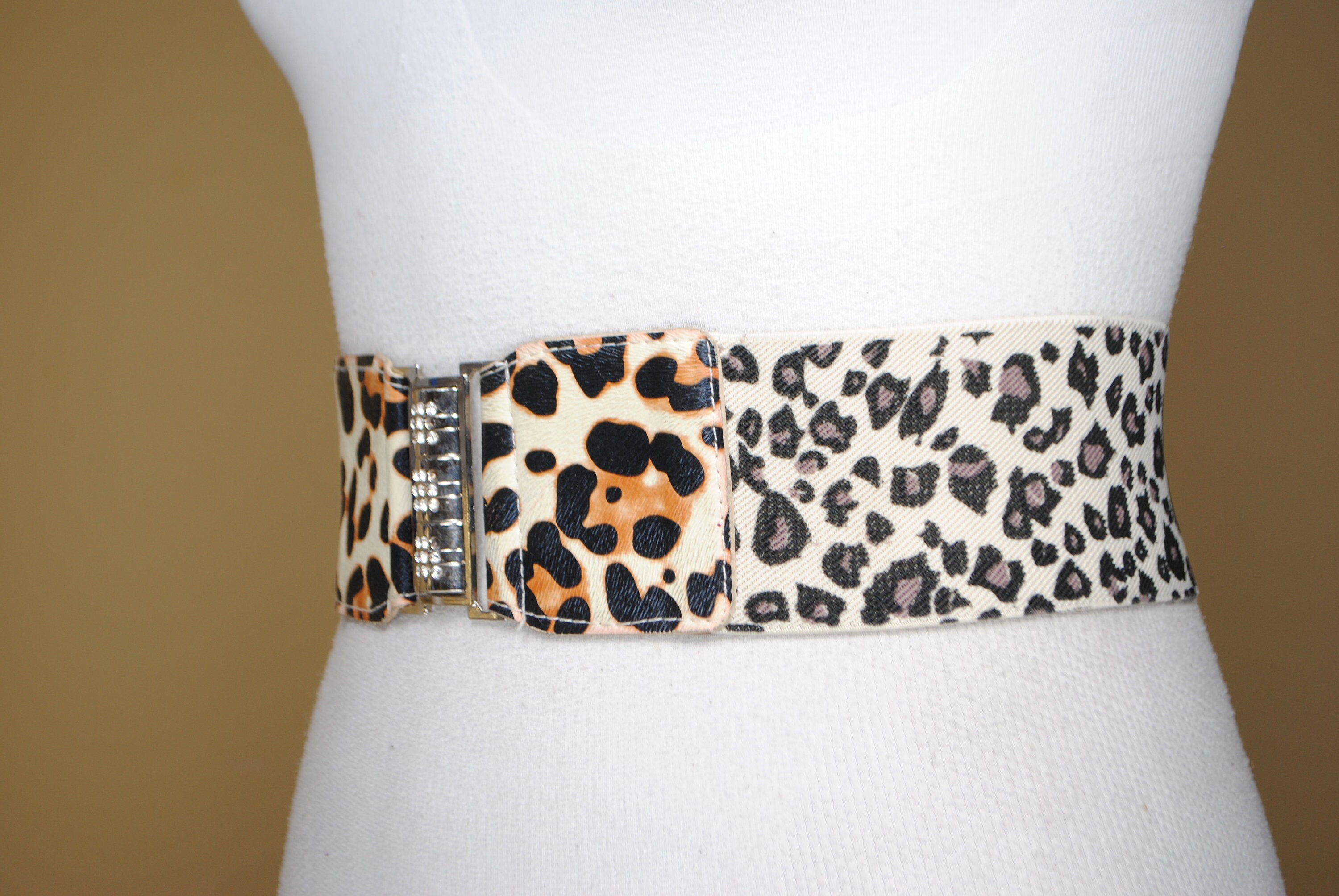 Vintage Leopard Print Corset Belt Elastic Stretchy Cinch Waist Accessory Wide Leopard Print Elastic Cinch Belt: Retro Statement  main image 2