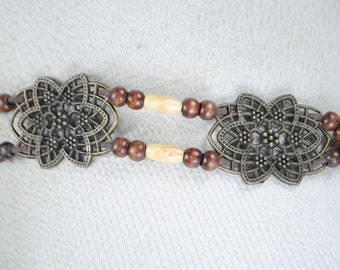 Bohemian Beaded Belt: Handmade Floral Metal Accent Waist  display picture 1