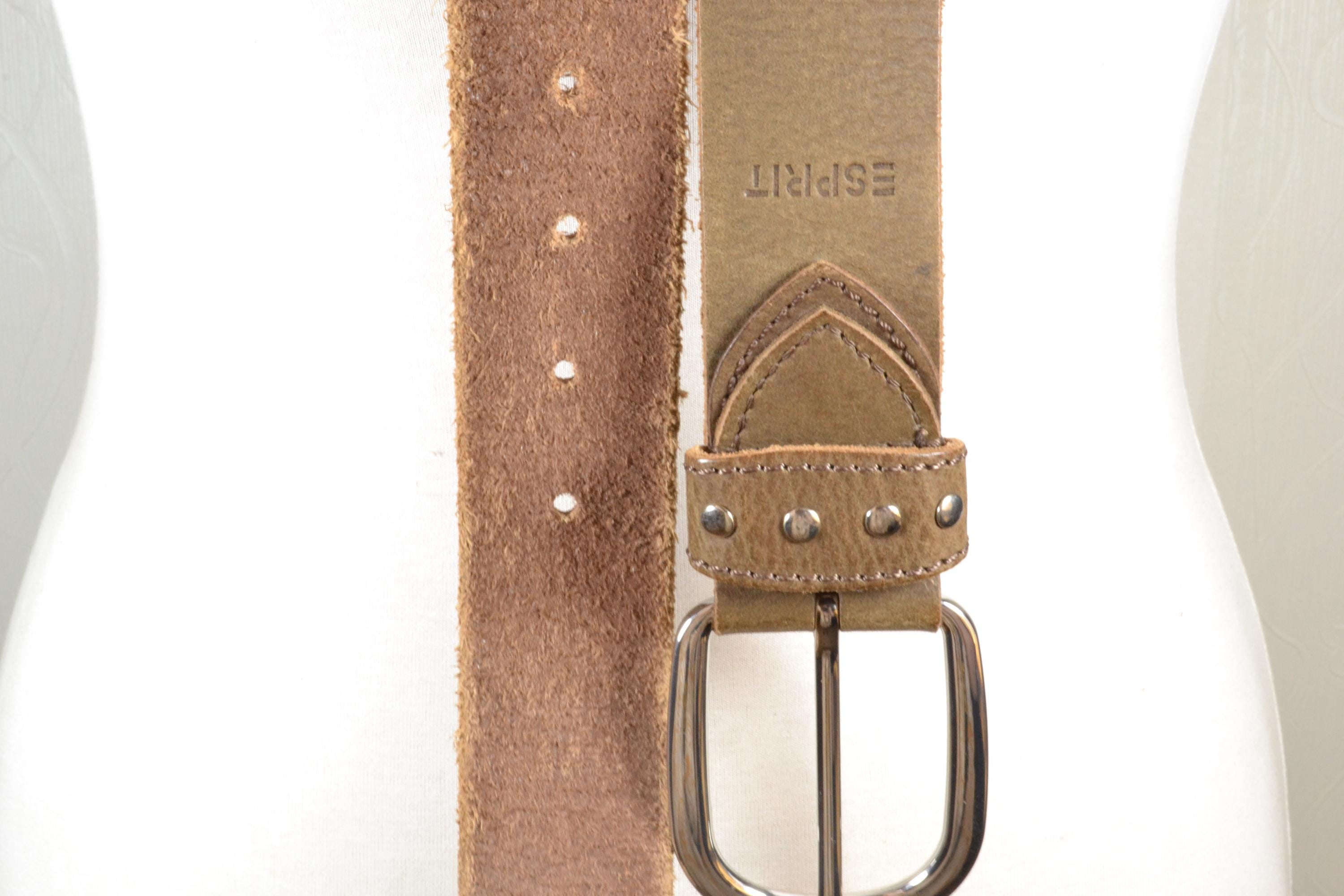 Wide Inspired Taupe Leather Belt With Silver Buckle, Vintage  display picture 2