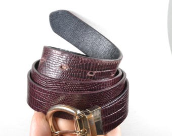 Vintage Lizard Embossed Leather Belt: Thin Maroon 80s Style  display picture 1
