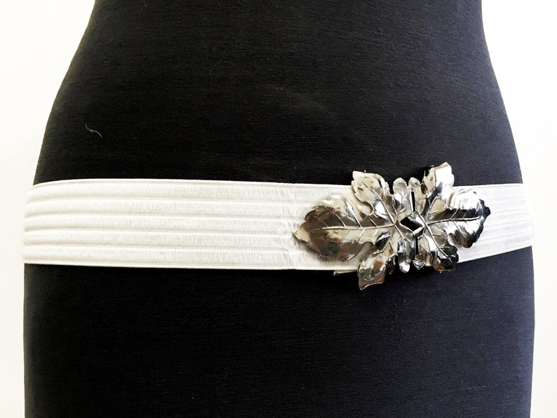 White elastic belt women with Silver maple leaf buckle