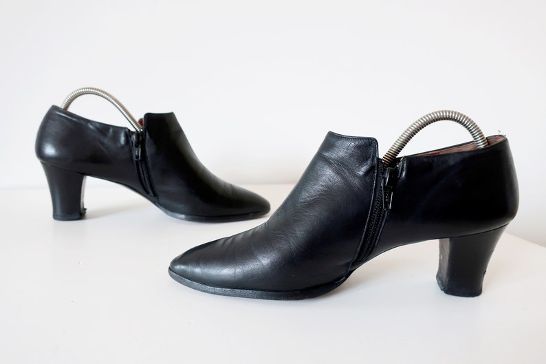 1970s black leather ankle heel boots for women with buckle size US 8 EU 38