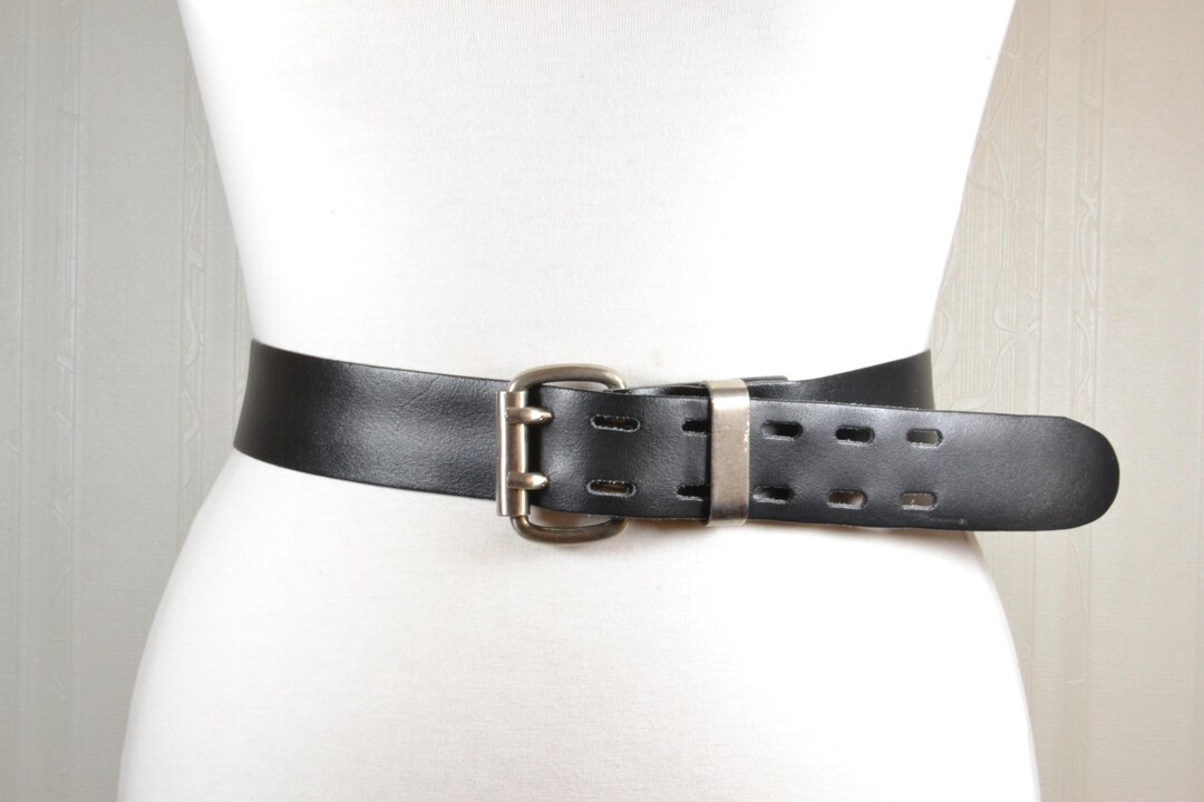 Vintage Black Velvet Leather BELT Silver Double Prong Buckle Neutral Sz.Small Vintage Black Leather Belt: Double-prong Buckle, 30-35 Inch  main image 4