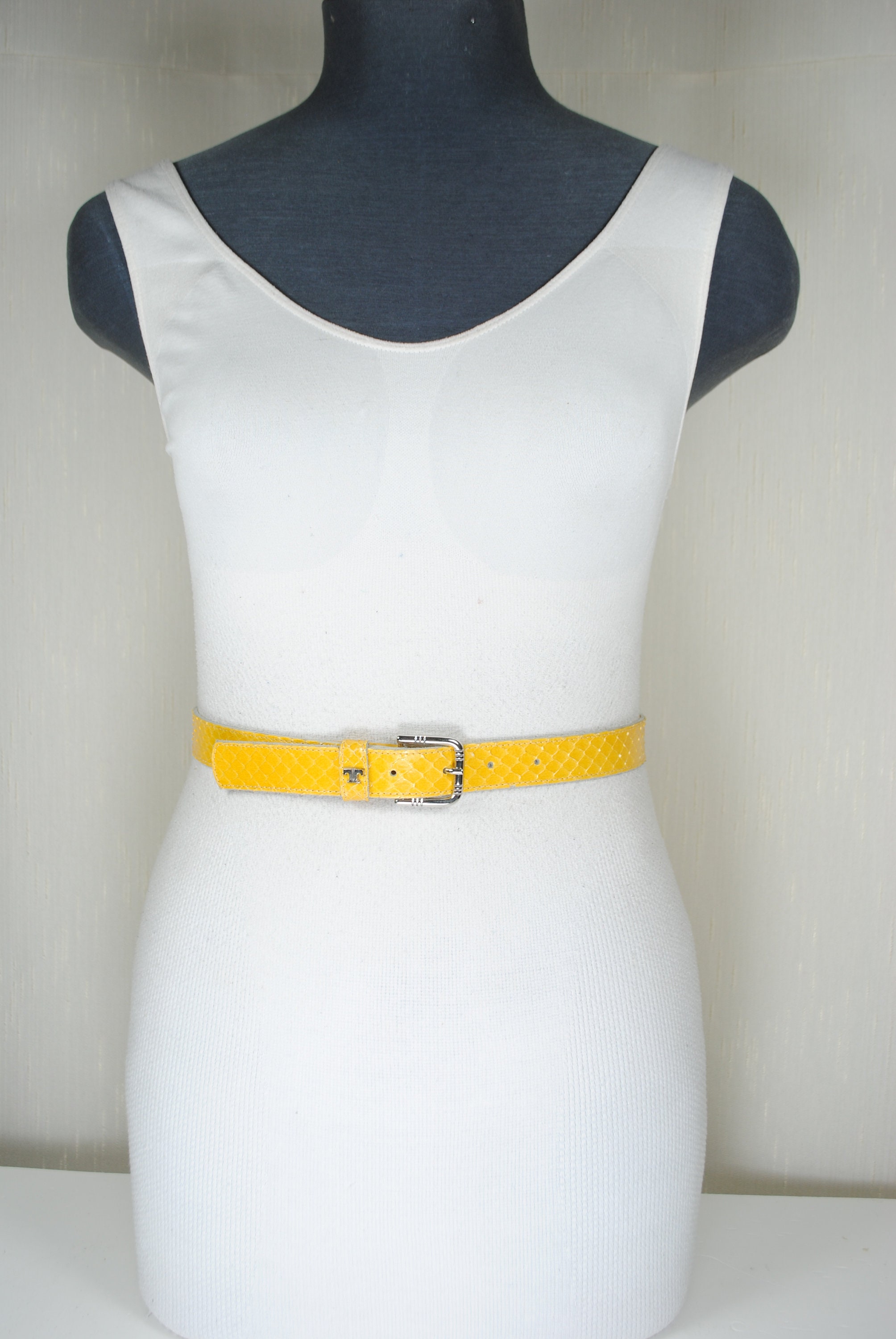 Yellow Snakeskin Leather Belt - 1980s Reptile Pattern - Etsy display picture 2