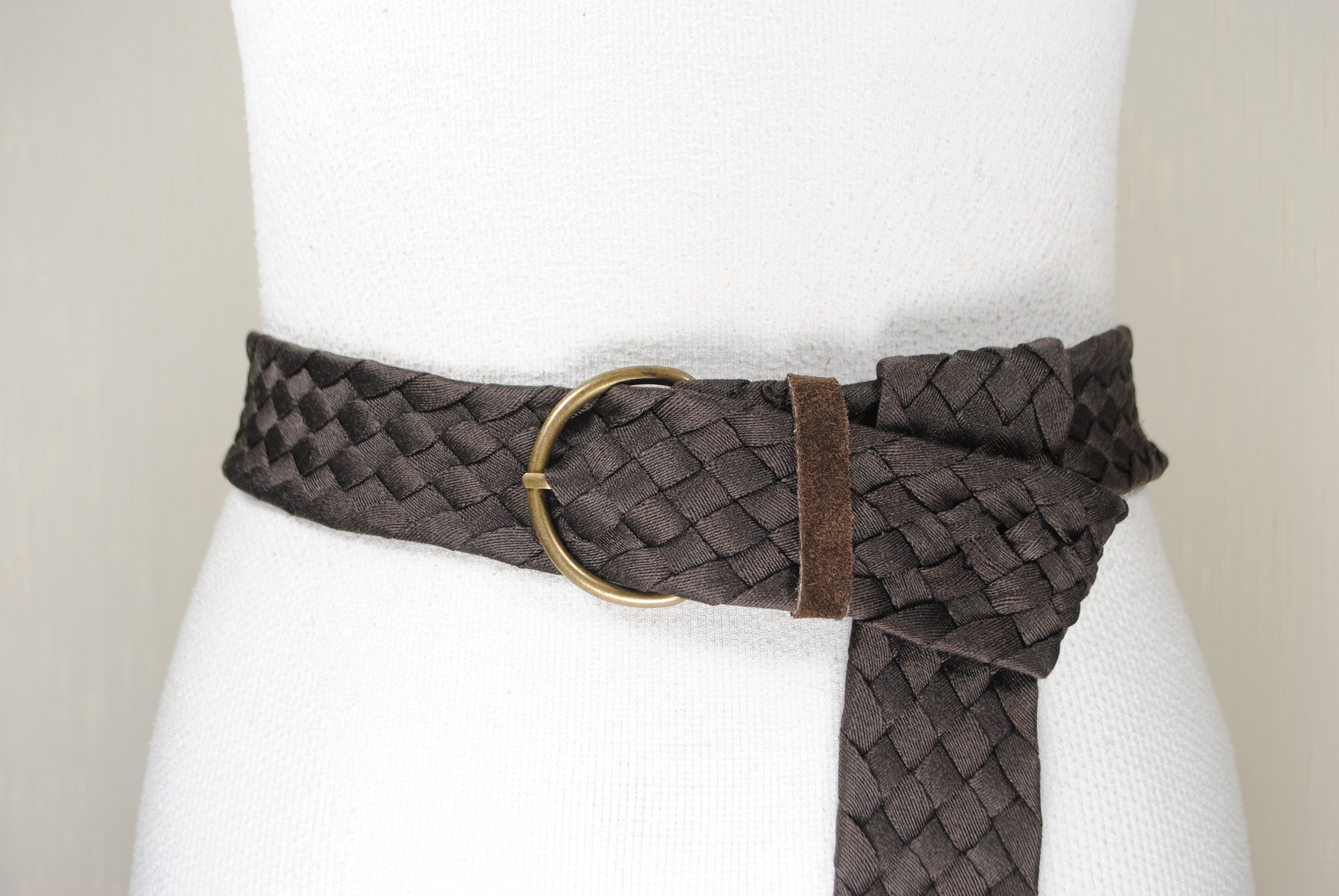 Vintage Brown Woven Cotton Braided Belt With Round Brass  display picture 1