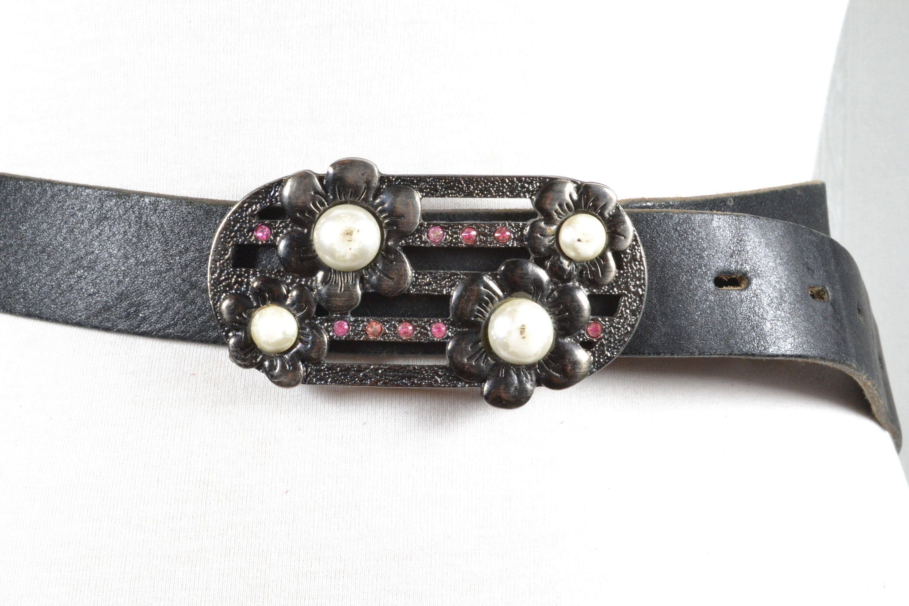 Black Leather Belt: Silver Floral Engraved Buckle, Size 47 