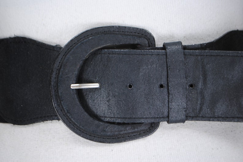 1980s 38/'/'-46/'/' Black wide stretch waist belt for women