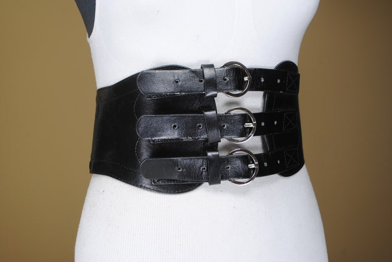 1980s 27/'/'-32/'/' Black wide corset leather belt for women