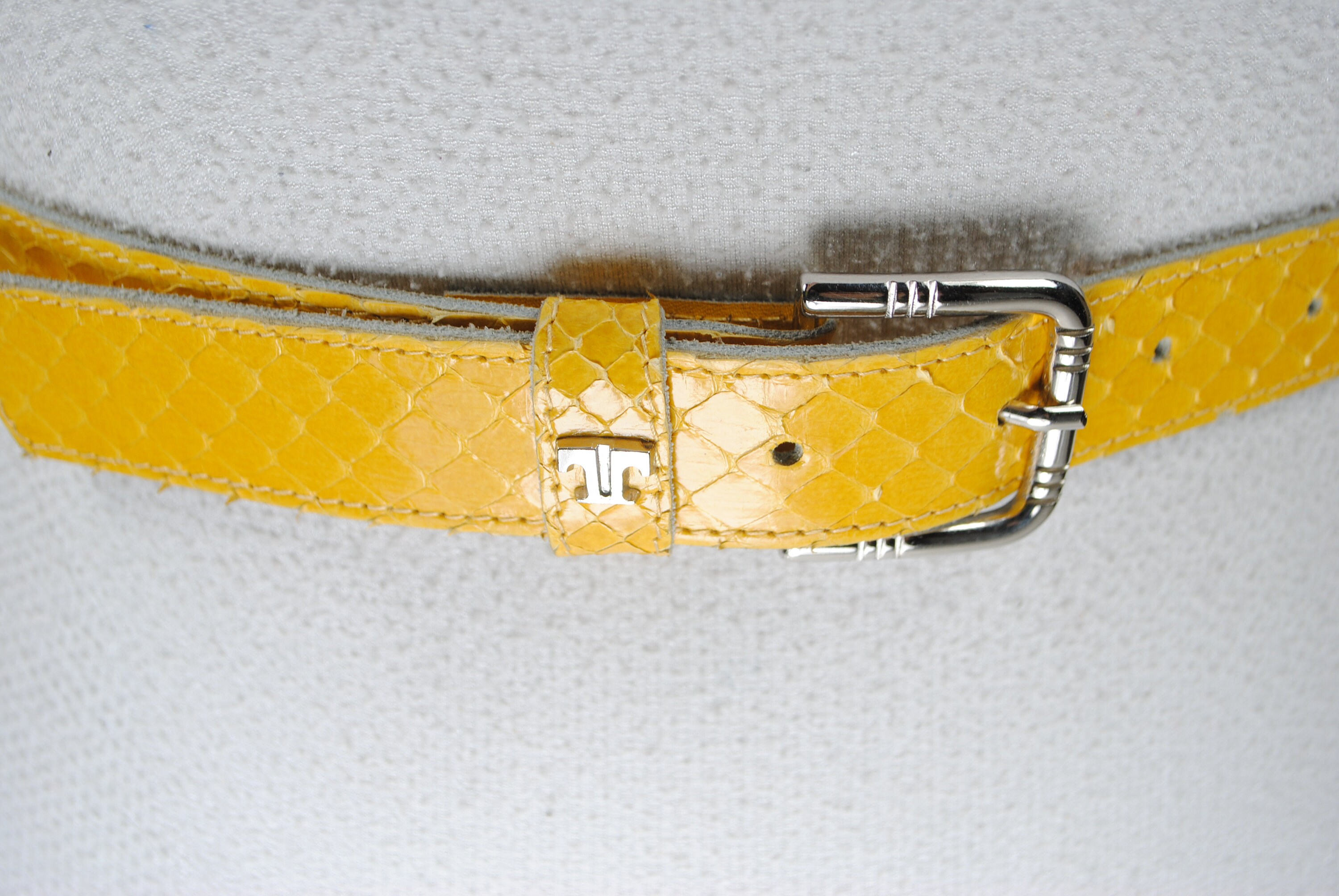 Yellow Snakeskin Leather Belt - 1980s Reptile Pattern - Etsy display picture 1