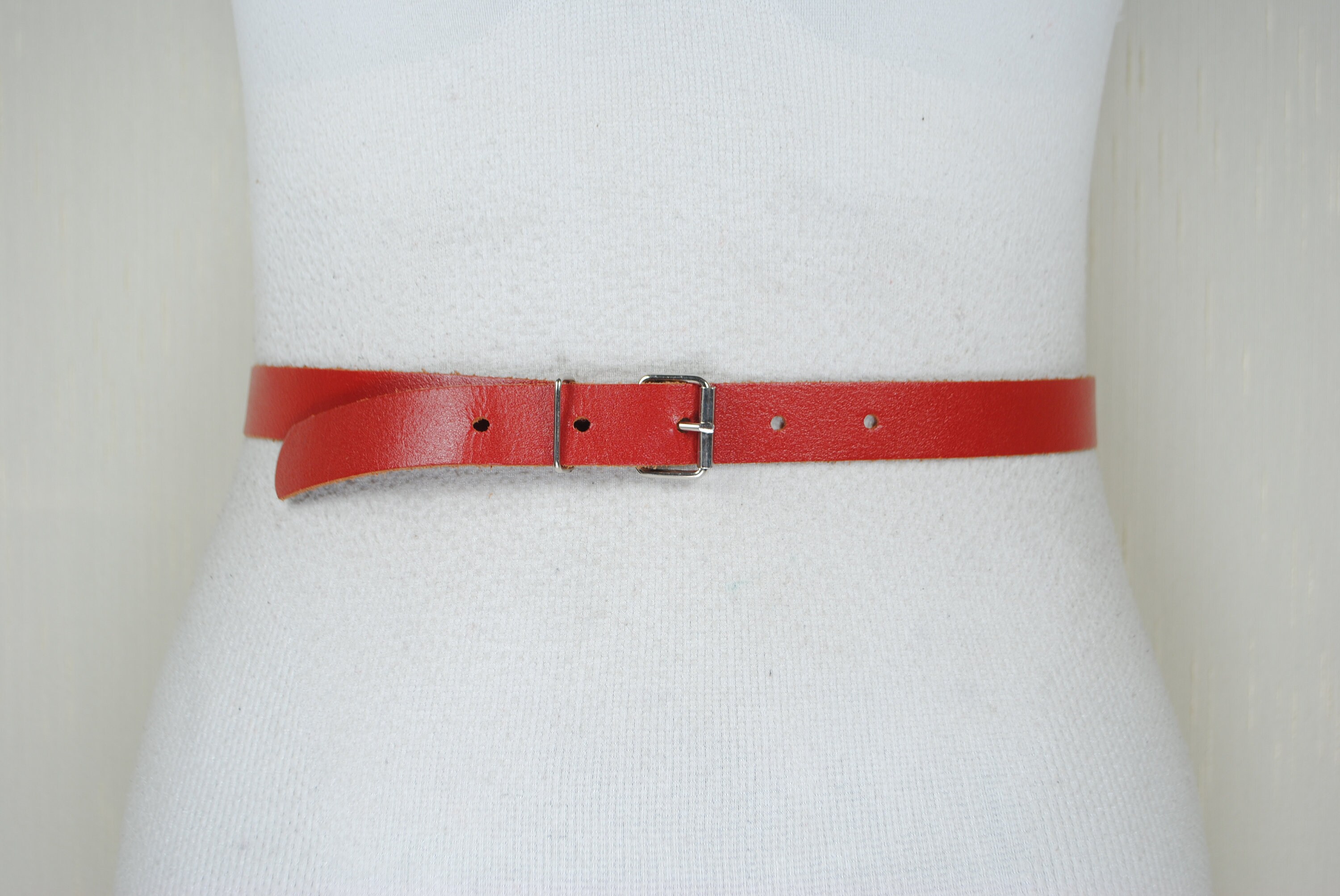 Vintage Skinny Red Leather Belt: Silver Buckle, Minimalist  display picture 2