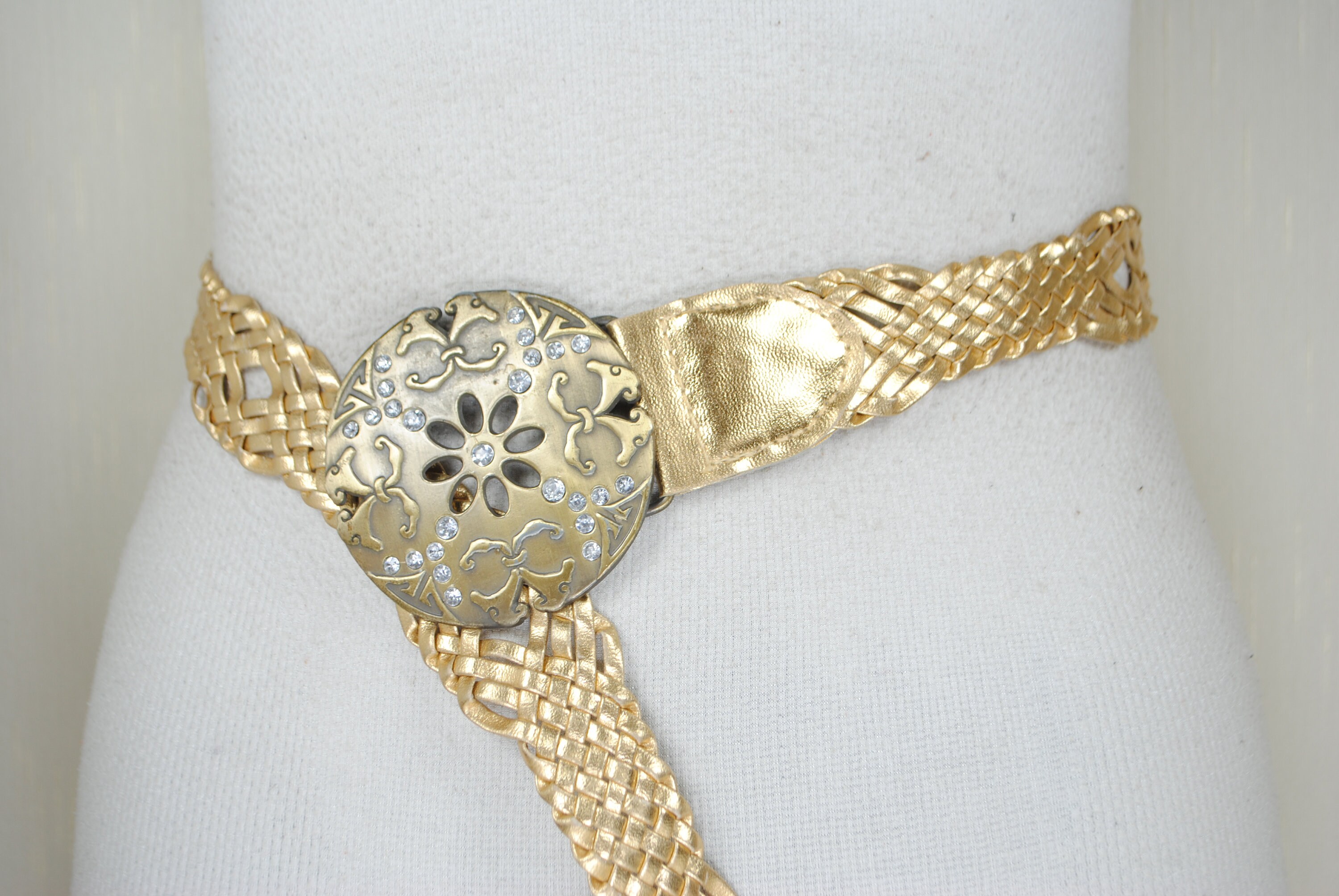 Vintage Y2K Gold Concho Belt: Braided Metallic Moroccan  display picture 3