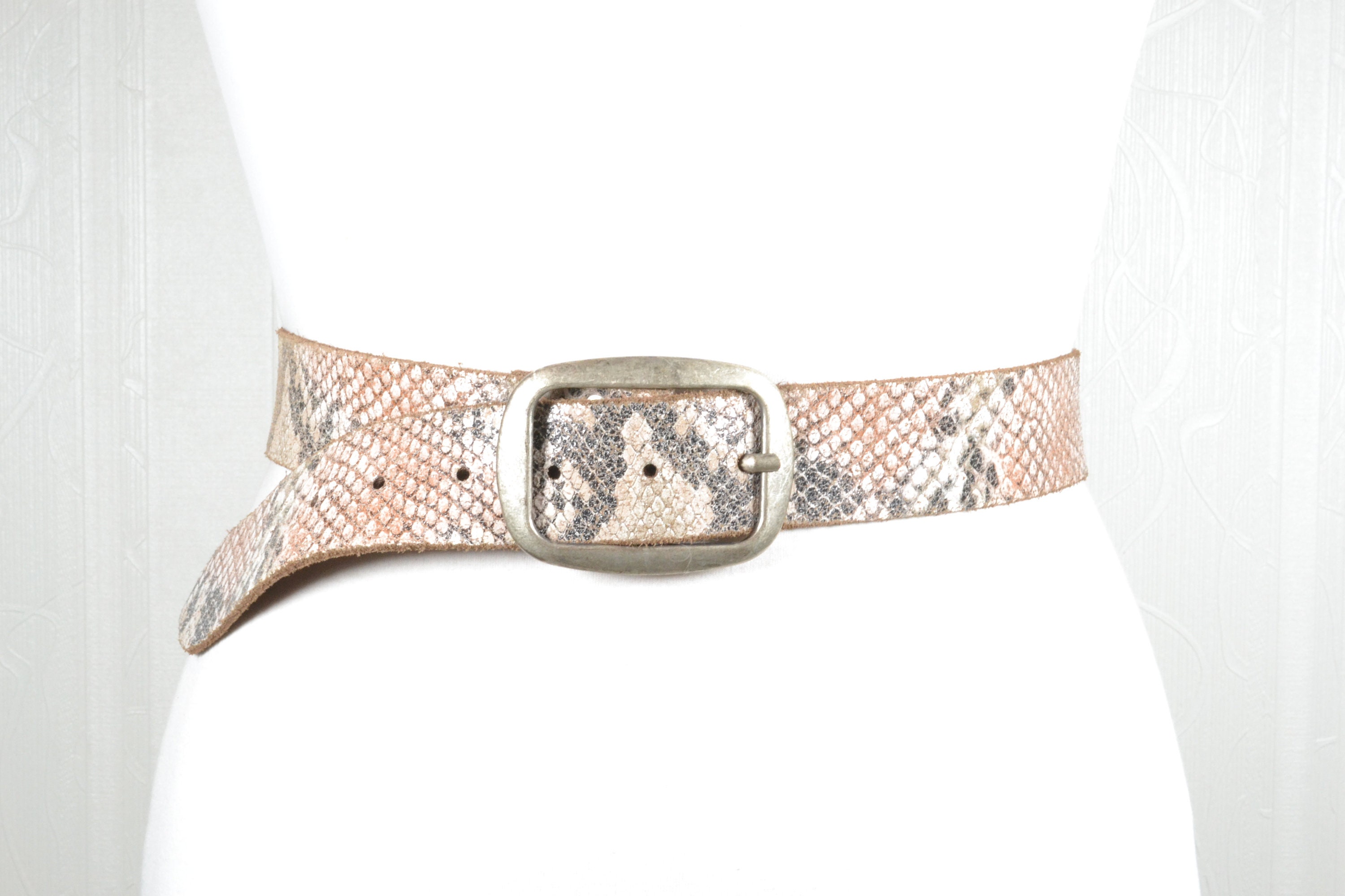 Silver Vintage Leather Snake buckle belt Kenna Snake Belt – Croc-Embossed Leather & Snake Buckle  main image 2