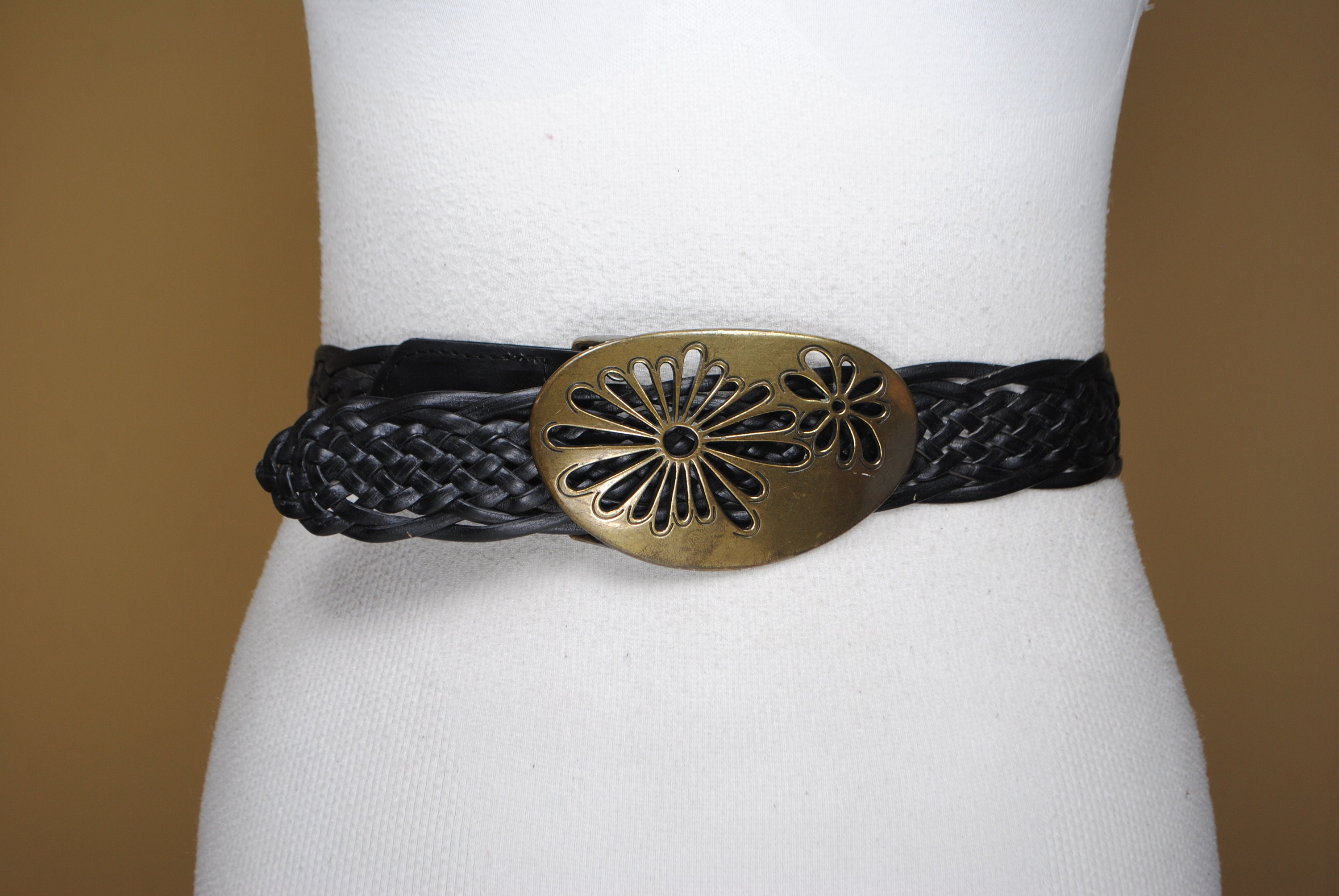 Y2K Black Braided Leather Belt: Bronze Flower Buckle  display picture 1