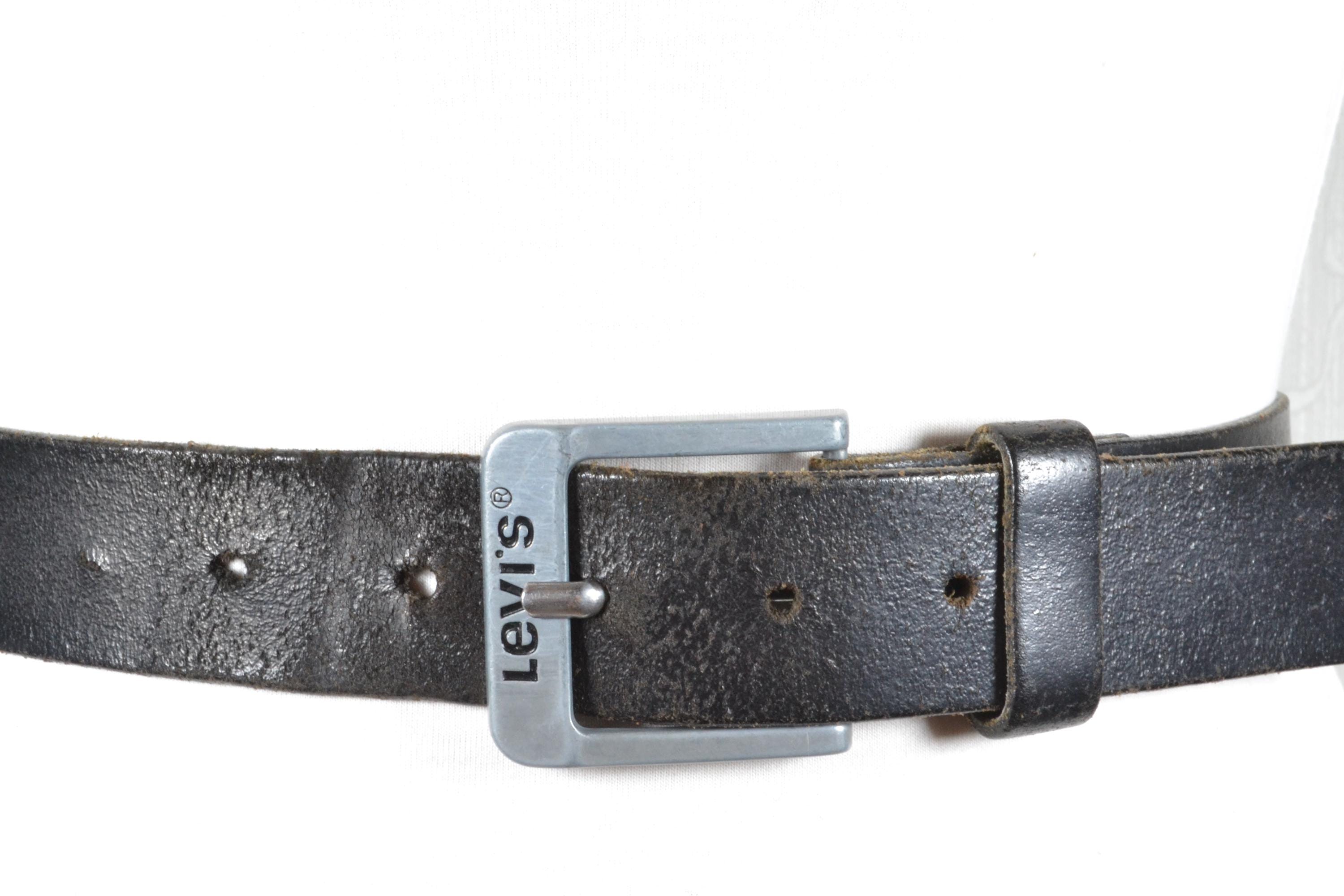 Levi\'s Black Leather Belt with Ornate Silver-Tone Square Buckle Reversible Belt - Black | Levi main image 2