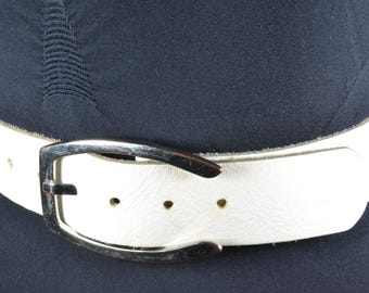 Vintage Wide White Leather Belt With Silver Buckle, 39 Inch  display picture 1