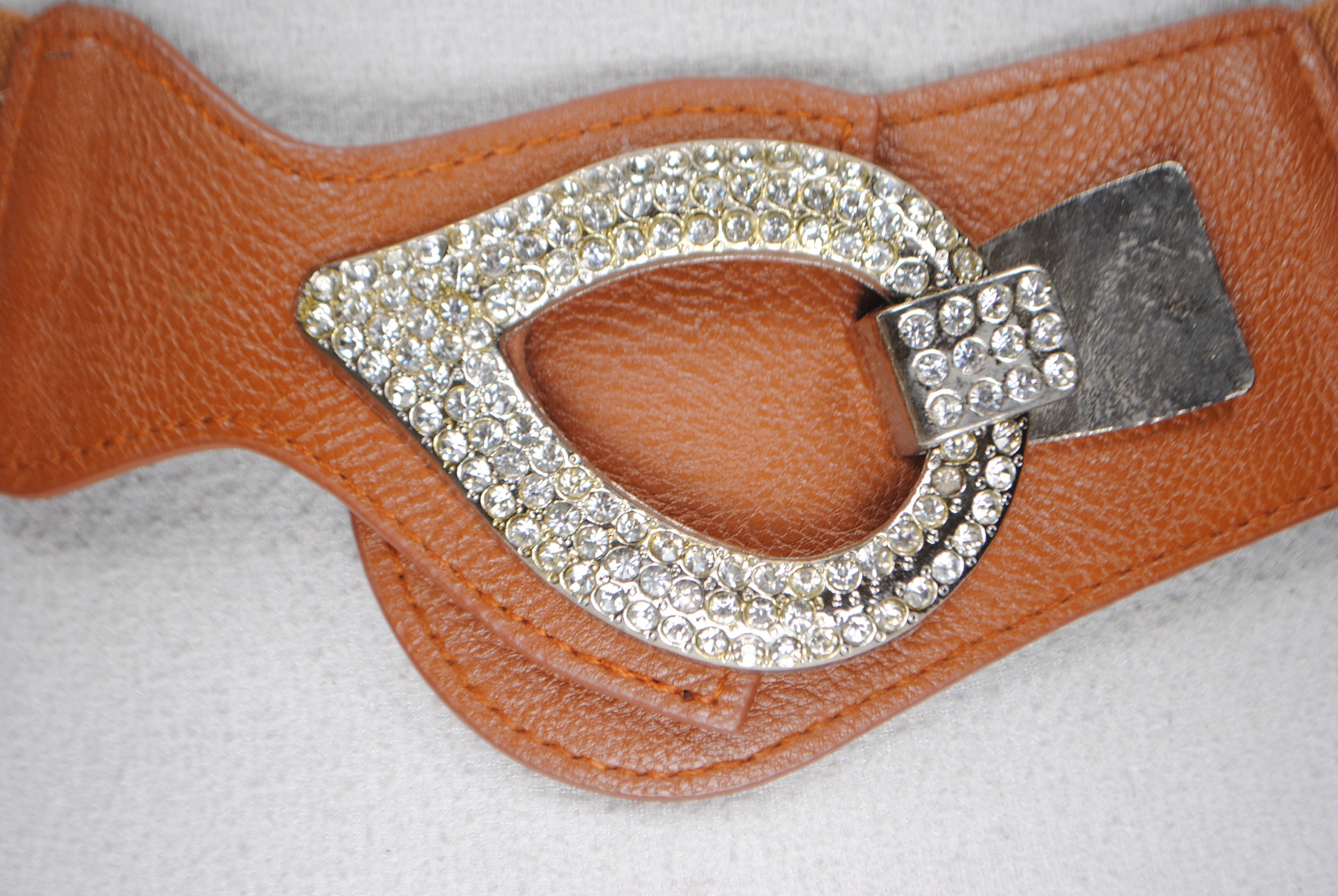 Rhinestone Buckle With Elastic Waist Belt Brown FASHION WOMEN WAIST ELASTIC BROWN BELT W/ SEWING LINES  main image 2
