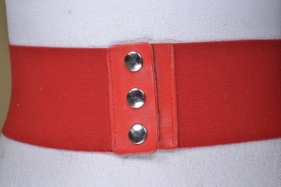 Vintage Red Elastic Waist Belt: Wide Corset Style With Studs  display picture 1