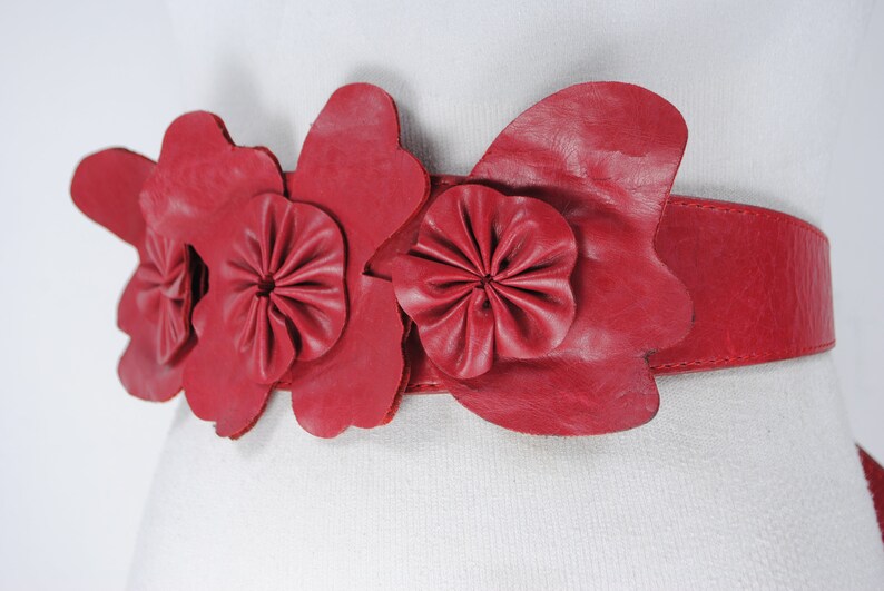 70s 43/'/' Red Pink Antique Cracked Leather Floral Belt for Women