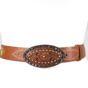 Vintage Brown Leather Belt with Ornate Oval Buckle, Western-Inspired Statement Belt, Boho Chic Accessory