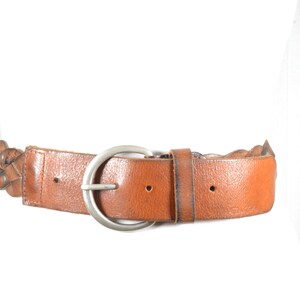 Vintage brauner geflochtener Ledergürtel für Frauen, breiter Boho-Gürtel mit runder Schnalle, südwestlicher Retro-Taillengürtel, brauner Grunge-Gürtel
