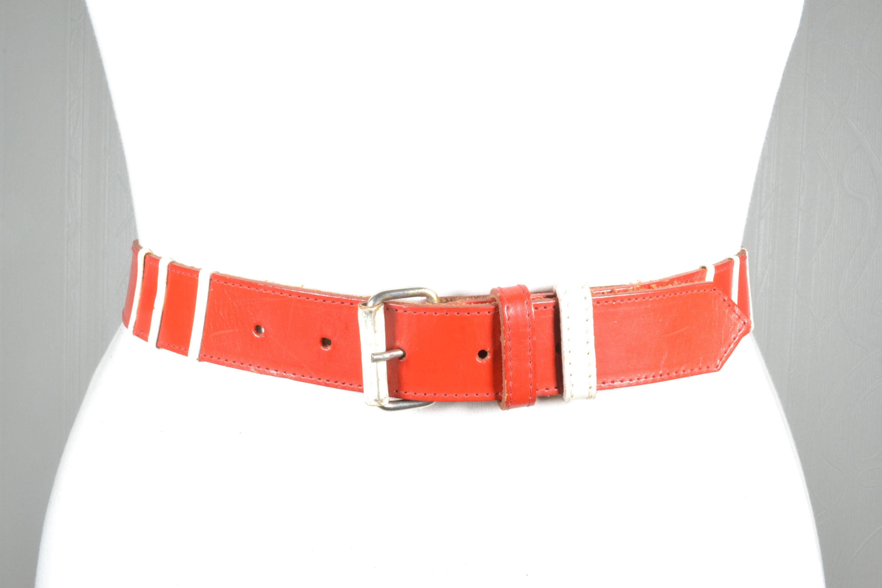 Vintage Red Leather Statement Belt: 80s Retro Stripe Waist  display picture 3
