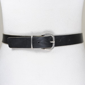 Embossed Black Leather Belt: Classic Vintage Style